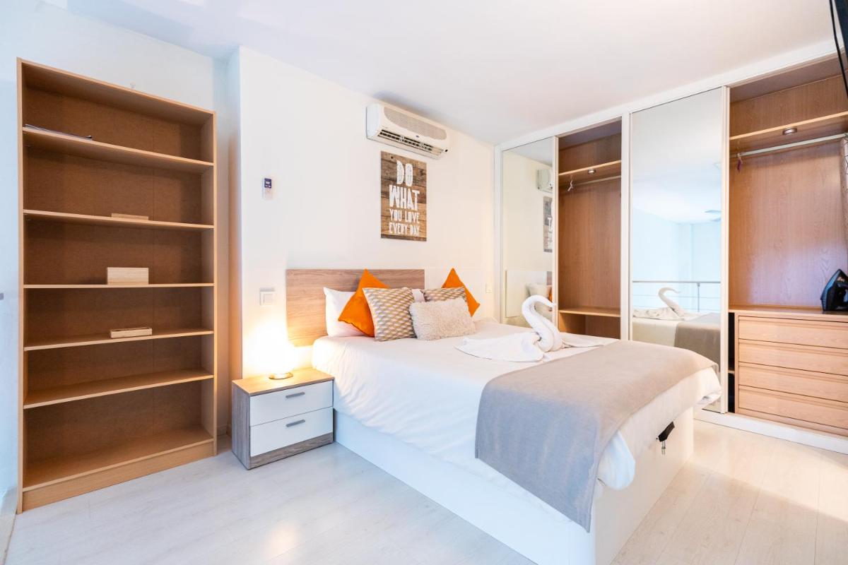 Oshun Sanchinarro Seasonal Living Lofts - Housity