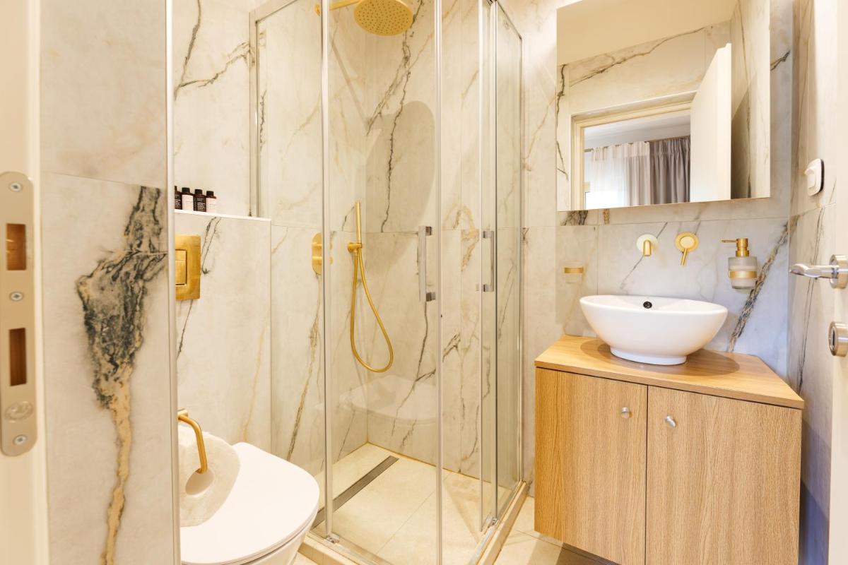 Villa Aura Loutraki - Housity