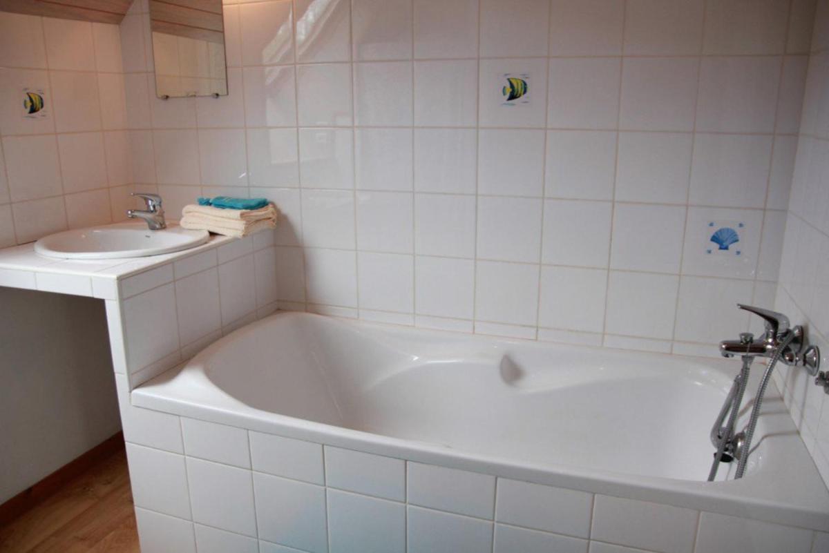 Gîtes de Maner Ster - Le Frêne Piscine ou Le Chêne Piscine et Spa privatif - Housity