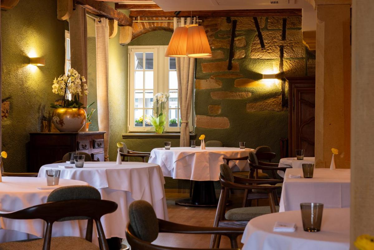 Hotel La Couronne - Housity