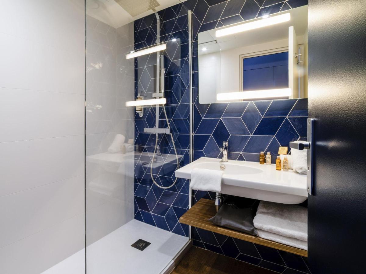 Salle de bains dans l'établissement Mercure Thalasso & Spa Port Fréjus