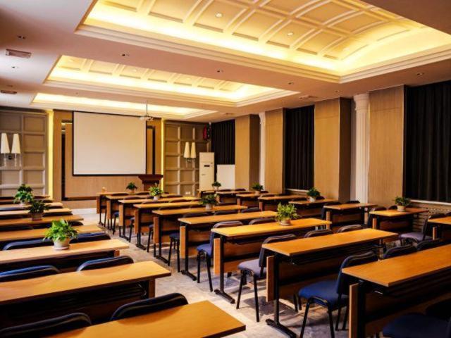 Jinjiang Inn Fuxin Yinbin Avenue - Housity