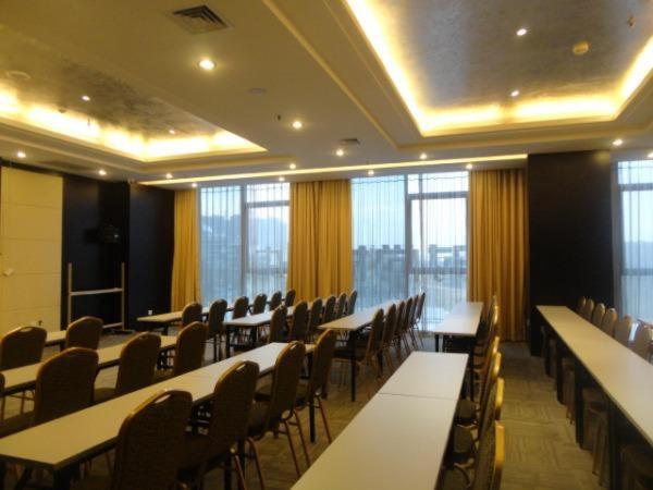 Metropolo, Jinjiang, Wanda Plaza - Housity