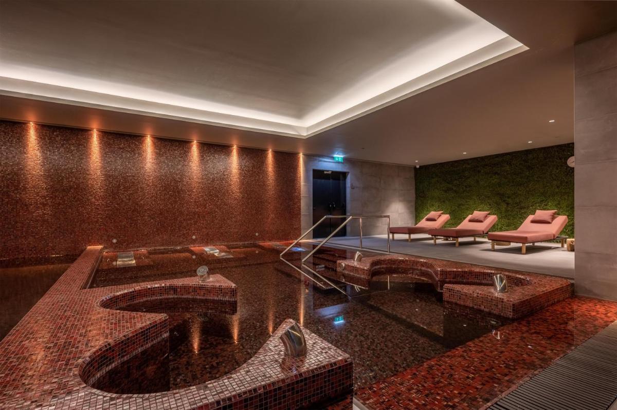 Uma área de estar em Hilton Porto Gaia