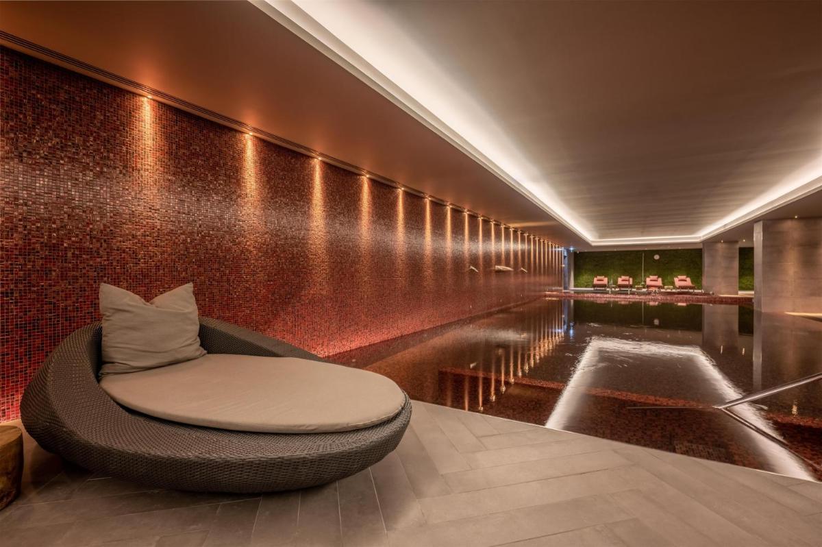 Uma área de estar em Hilton Porto Gaia