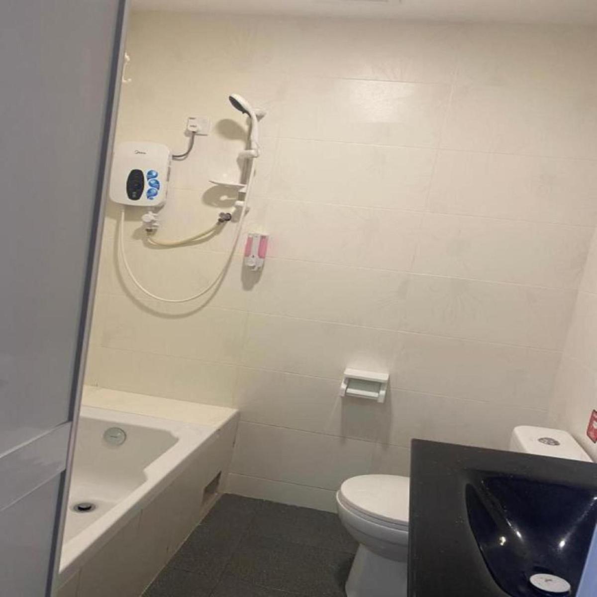 HOTEL SAKIRAH - Housity