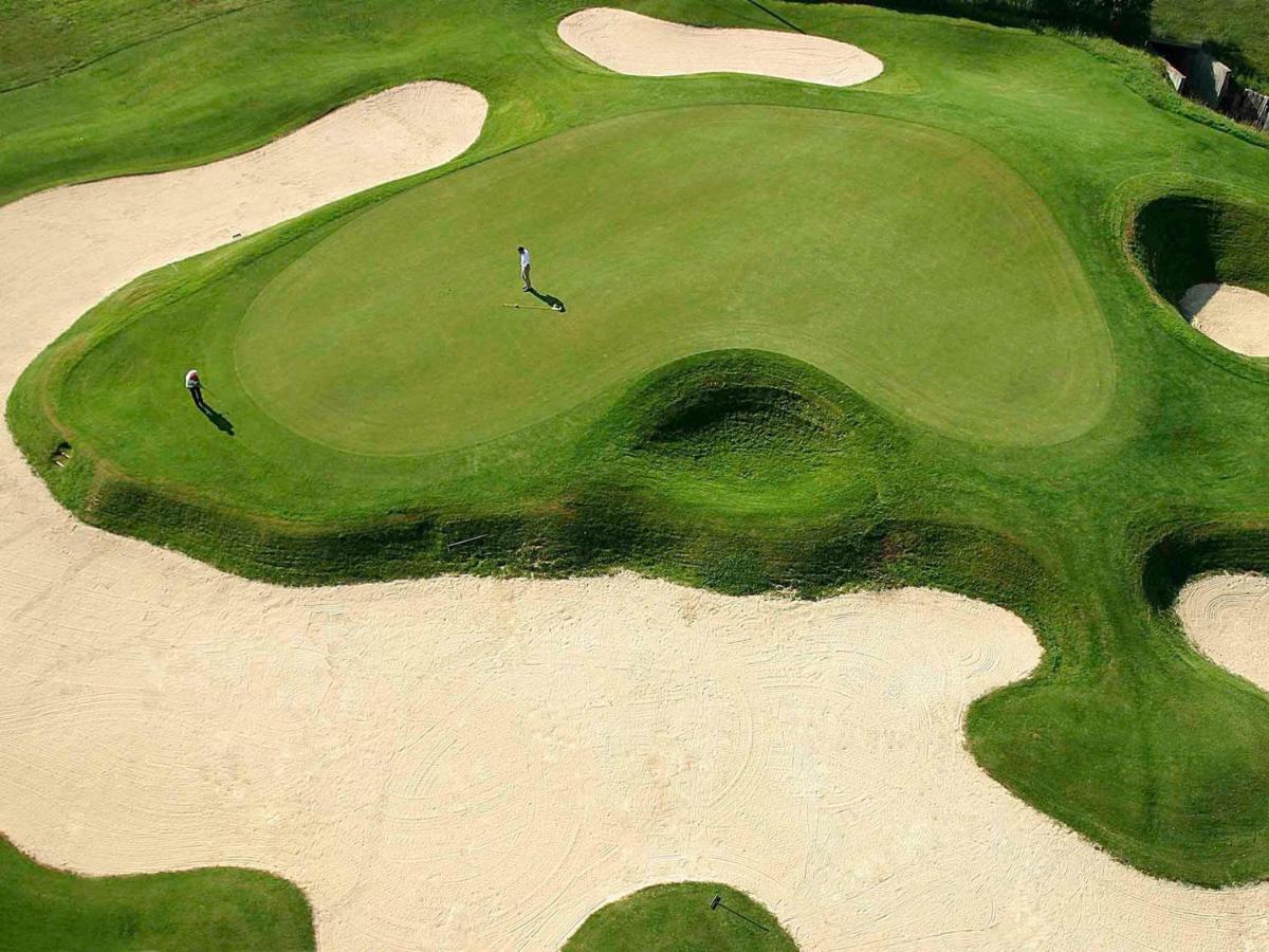 Golf sur le terrain de l'hôtel ou à proximité
