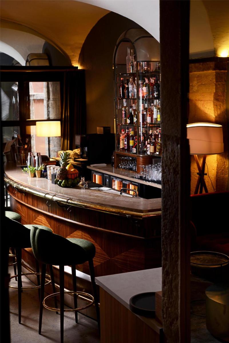 Boissons dans l'établissement Cour des Loges Lyon, A Radisson Collection Hotel