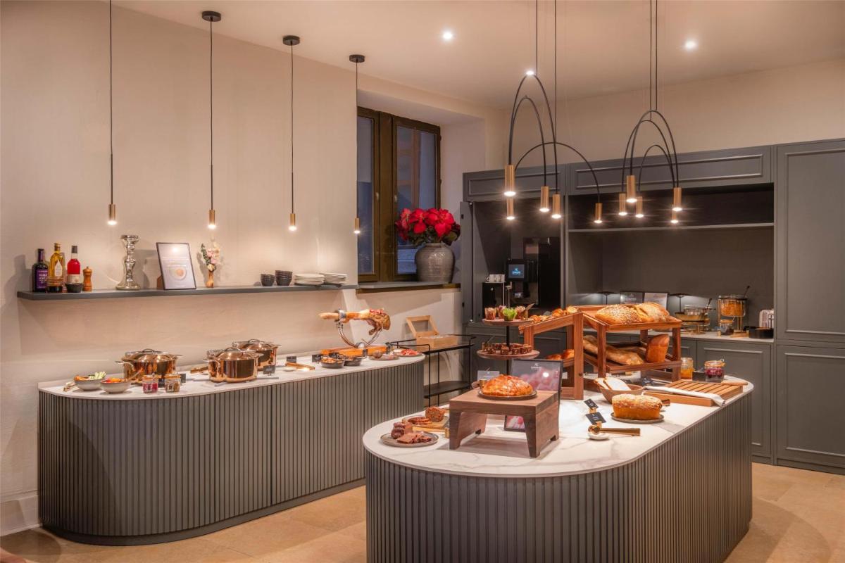 Nourriture dans l'hôtel ou à proximité