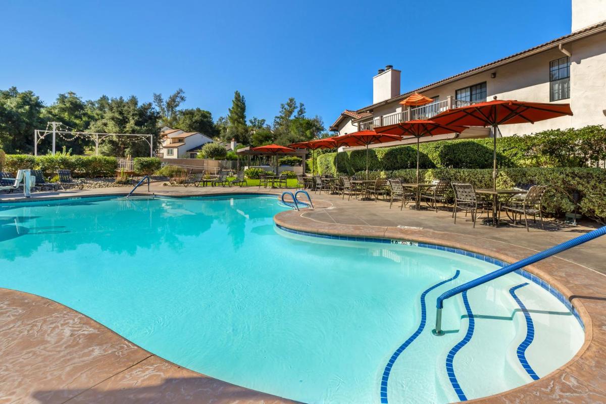 Riviera Oaks Resort - Housity