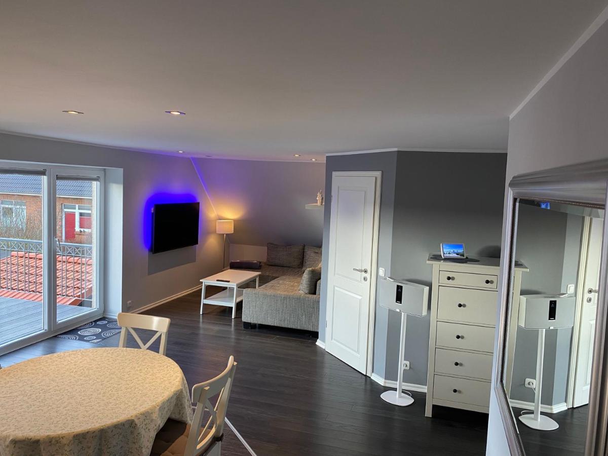 Ferienwohnung In Ruhiger Lage Mit Großem Balkon - Housity