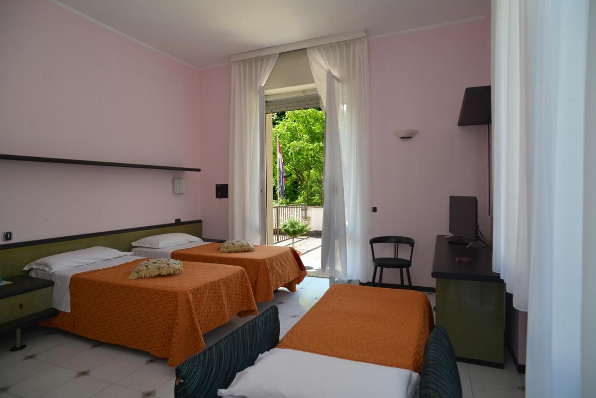 Hotel Salus - Housity