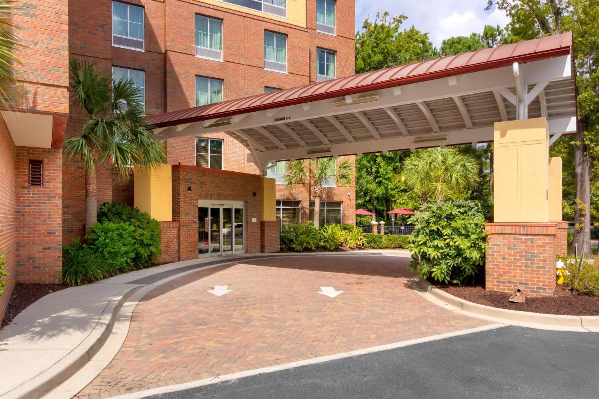 Comfort Suites Charleston West Ashley - Housity