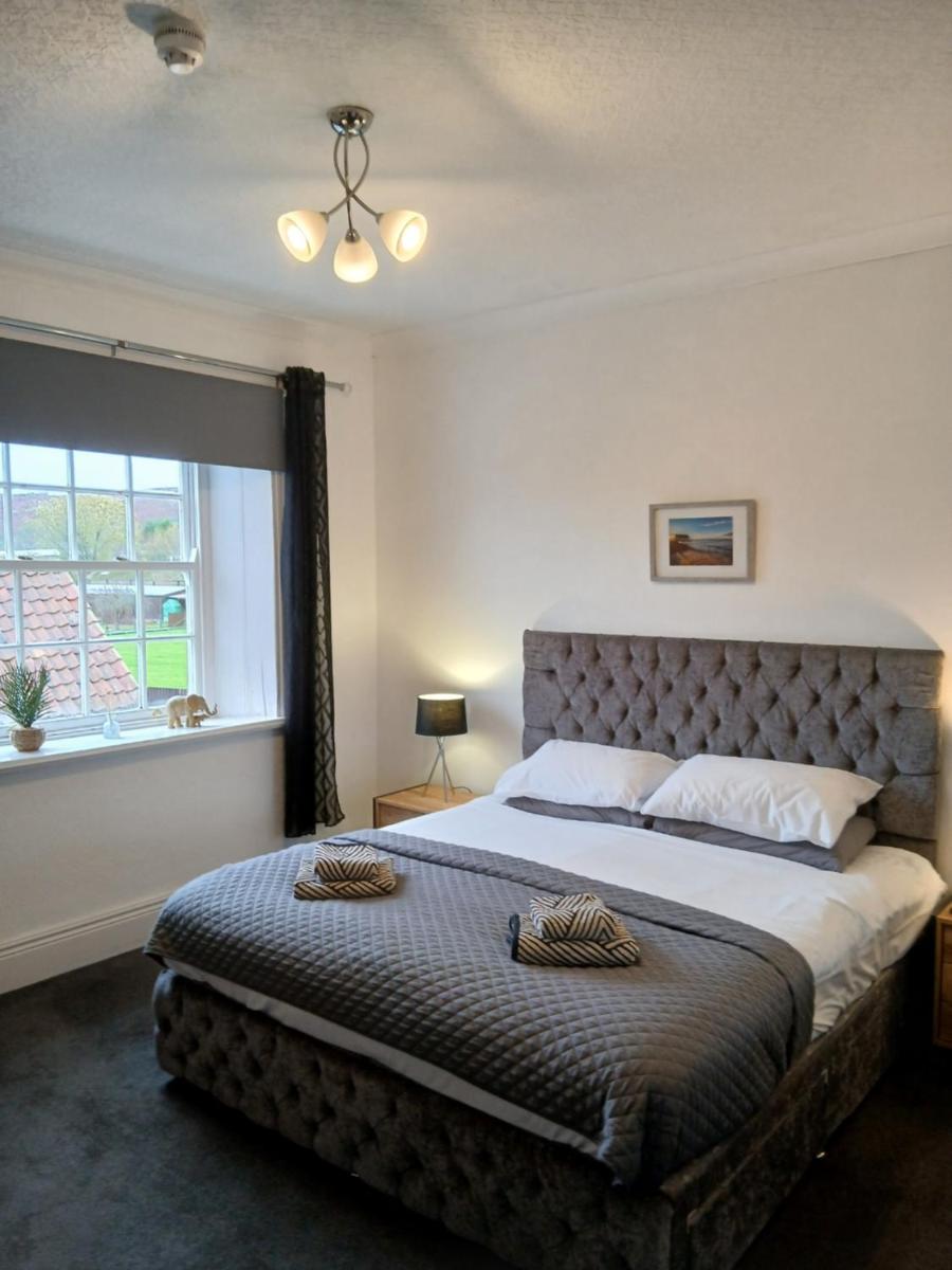 The Downe Arms Hotel - Housity