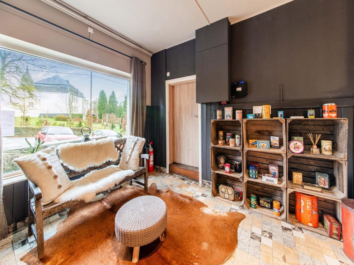 Beautiful group house with large garden - Housity