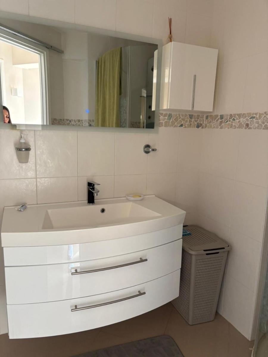 Villa Ocre - Housity