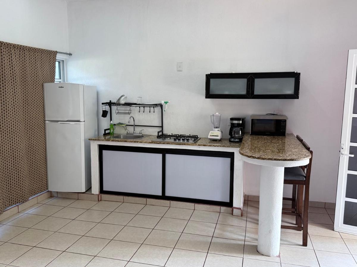 Hotel y Bungalows Bugambilias - Housity