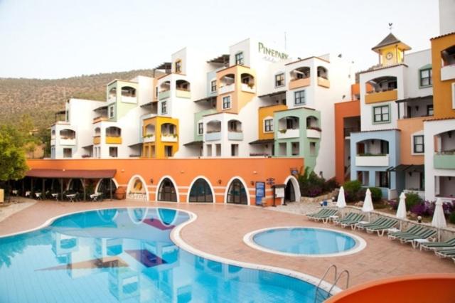 Pine Park Holiday Club - Housity
