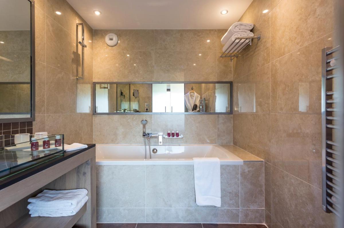Salle de bains dans l'établissement Hôtel Taj-I Mah by Les Etincelles