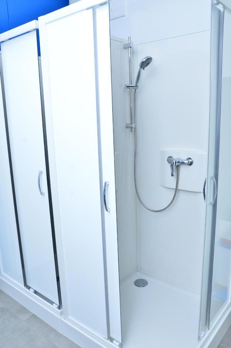 Xenon hostels - Housity