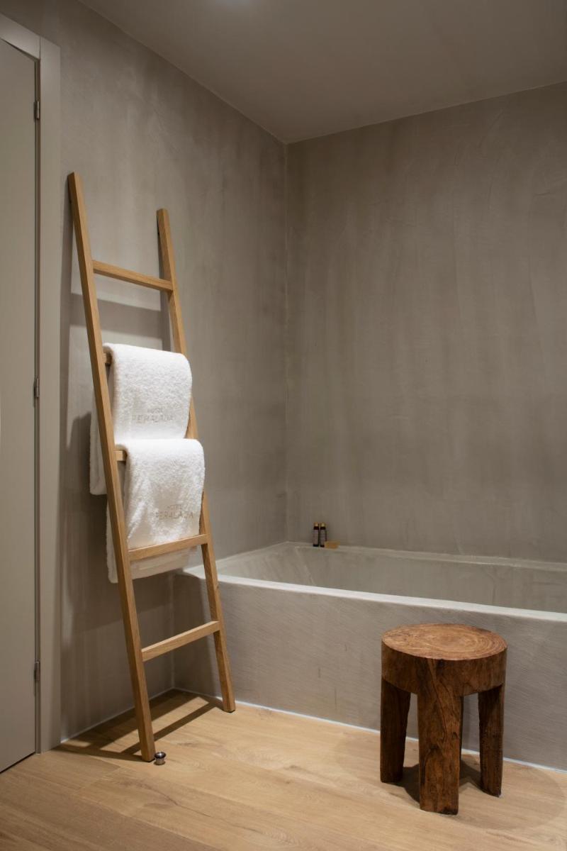 Un baño de Hotel Peralada Wine Spa & Golf