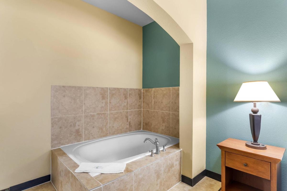 Quality Inn & Suites - Marlin - Housity