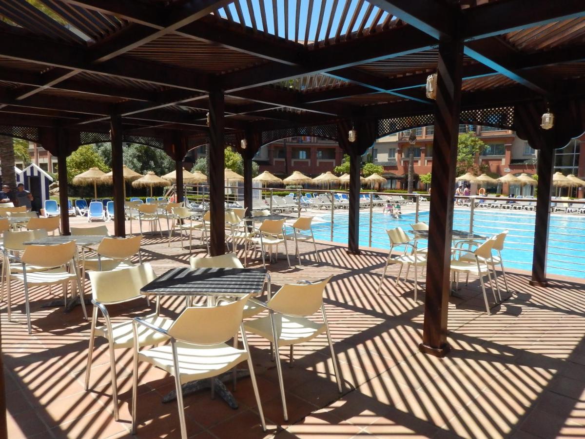 Piscina en o cerca de Ohtels Islantilla