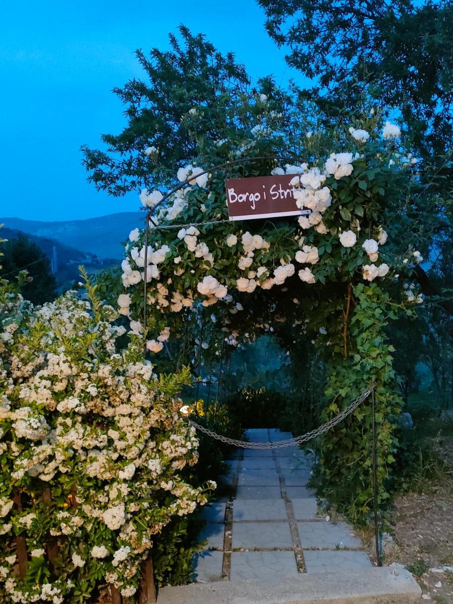 Borgo i Stritti - Housity