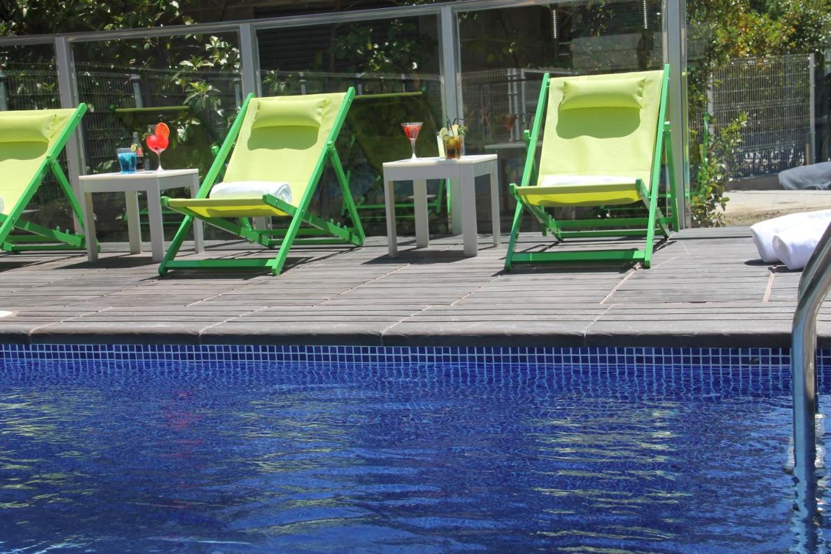 Piscina en o cerca de Primus Valencia