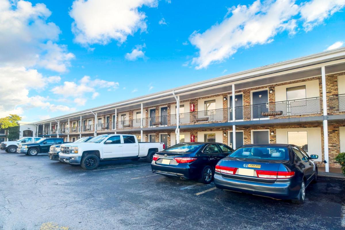 Hotel O Haven Inn Huntsville AL US 72 - Housity