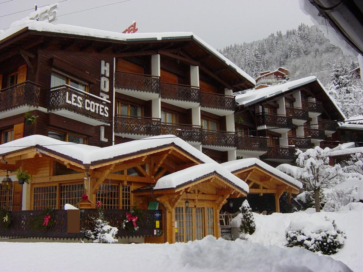 L'établissement Hôtel Les Côtes, Résidence Loisirs et Chalets en hiver