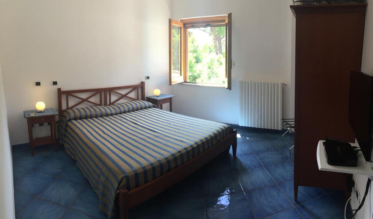 Antica Porta Residence, in the center of Ravello, 3 min walk within Villa Rufolo and the main Square - Housity