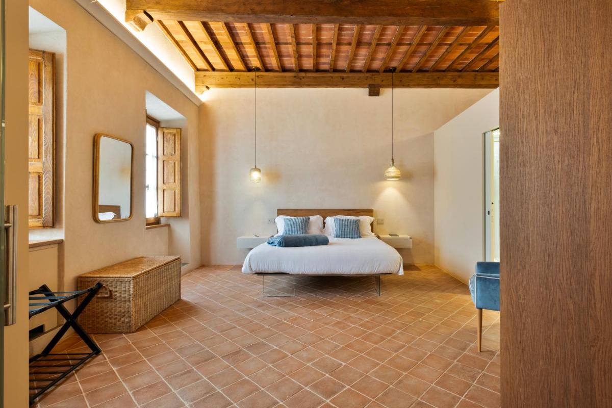 Badia Giulia Prestigious Historical B&B, Camaiore - Adults Only - No Pets - Housity