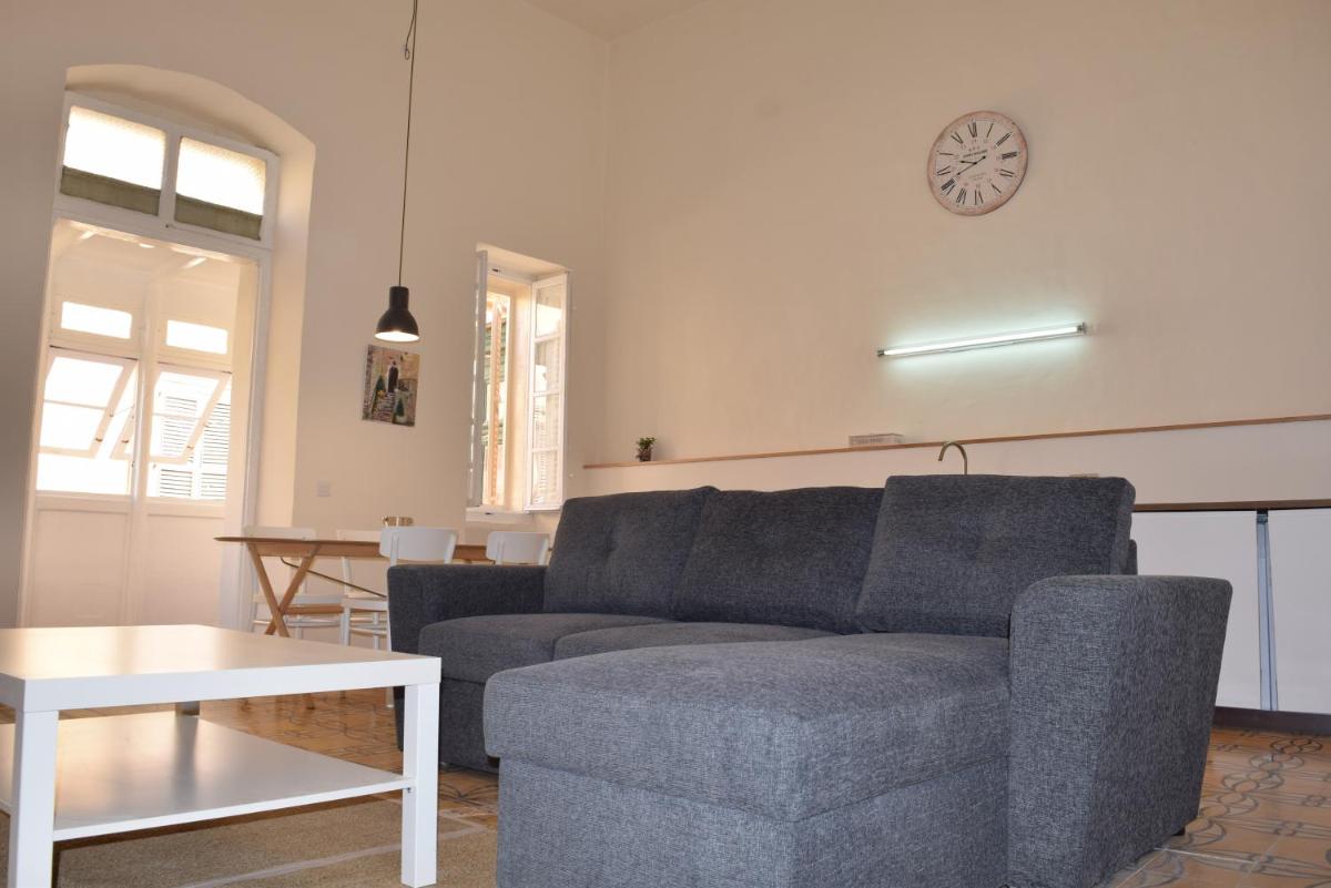 Valletta Mint Apartment 1 - Housity