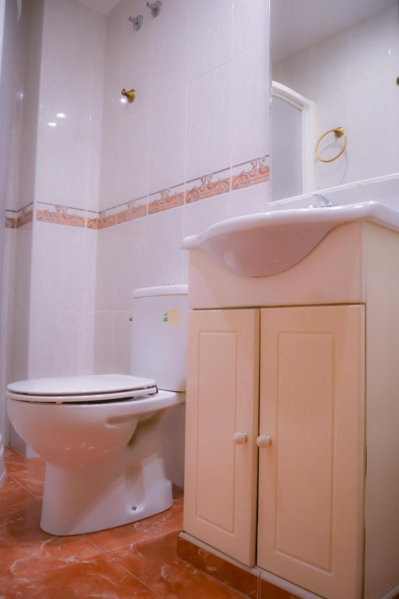 Hostal Tarifa - Housity