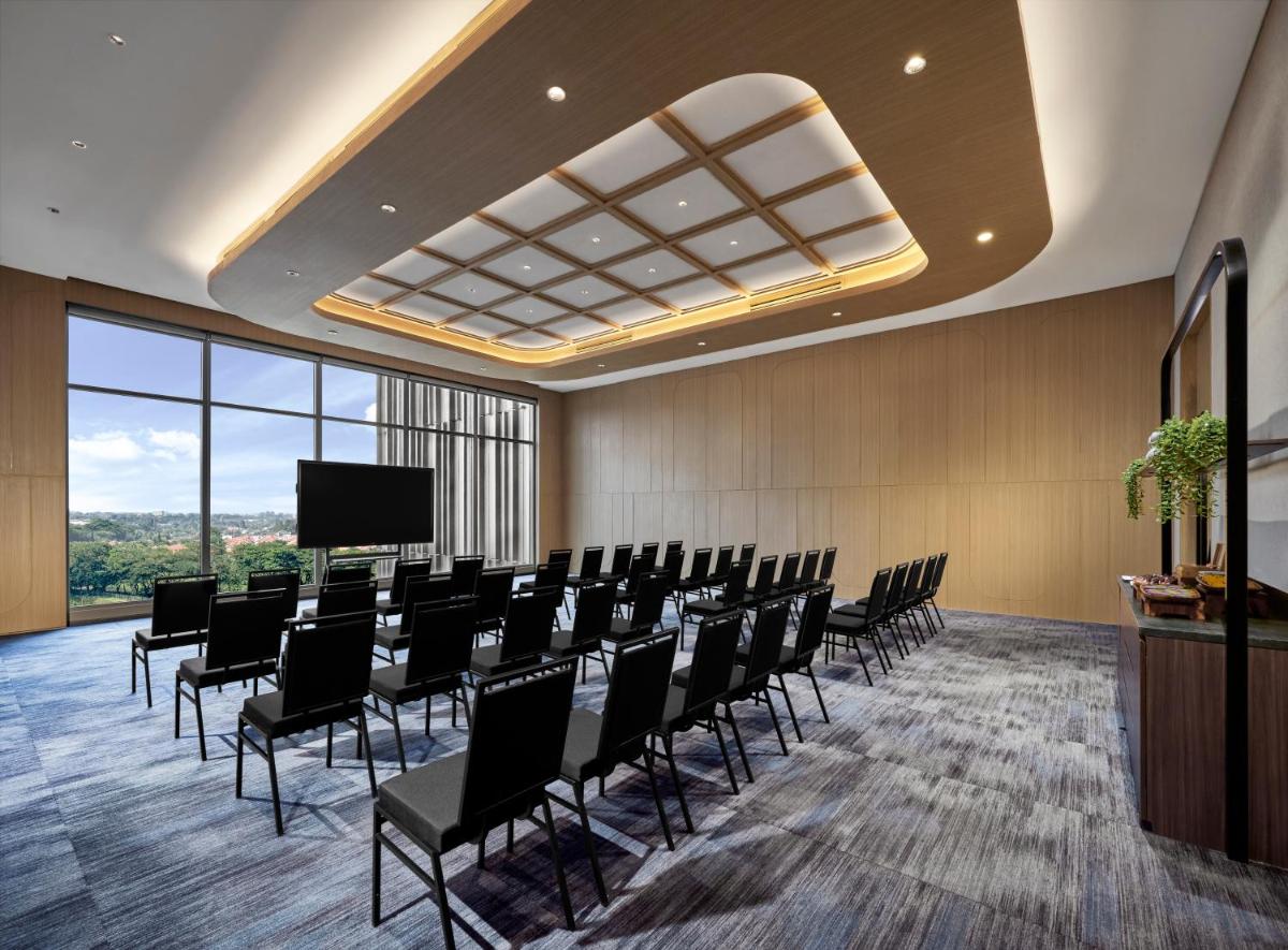 ARTOTEL Living World Kota Wisata - Housity