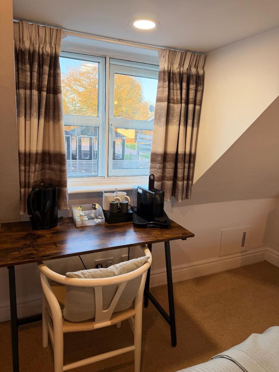 Rylands Farm Guest House - Housity