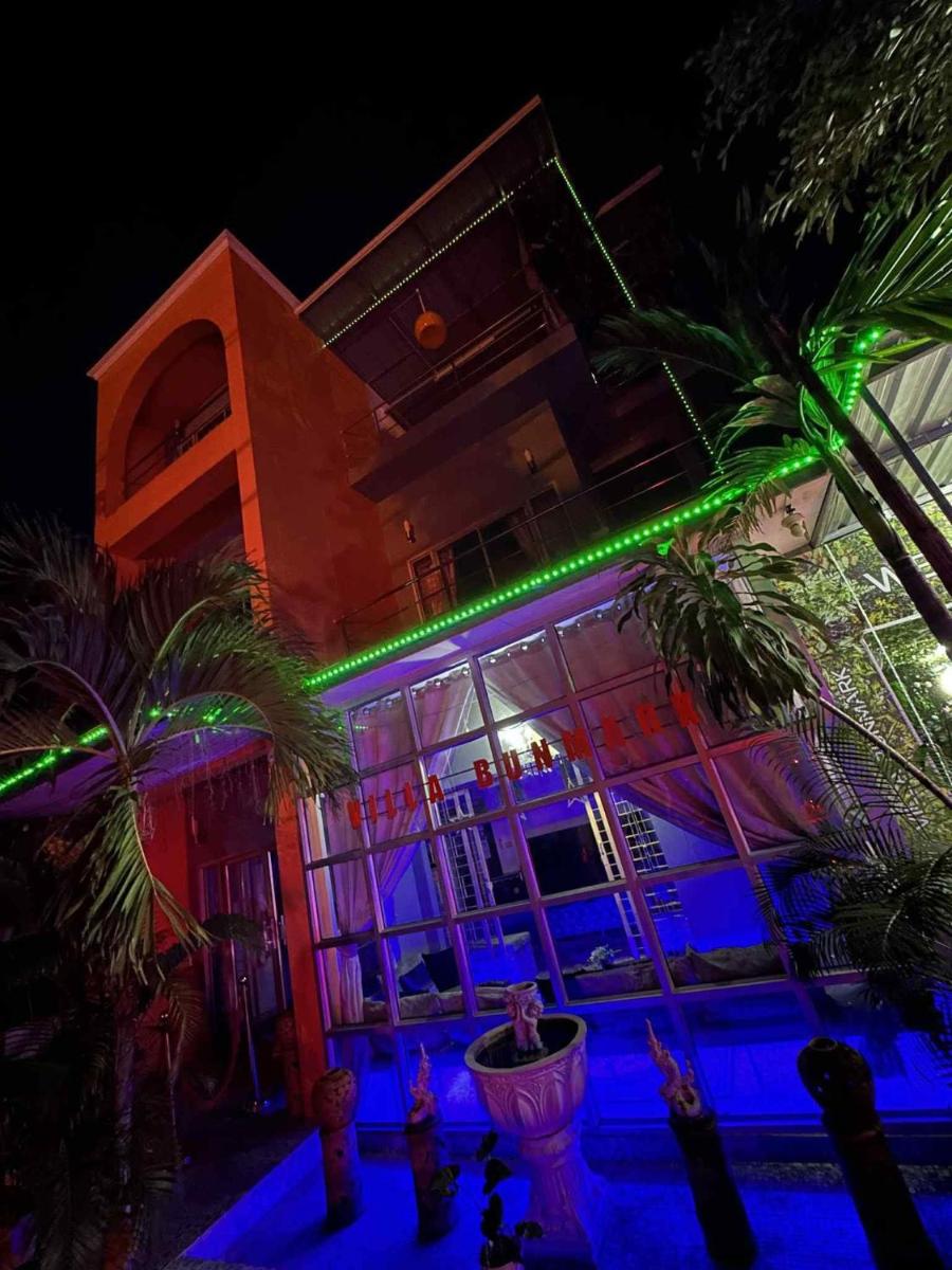 Villa Bunmark - Housity