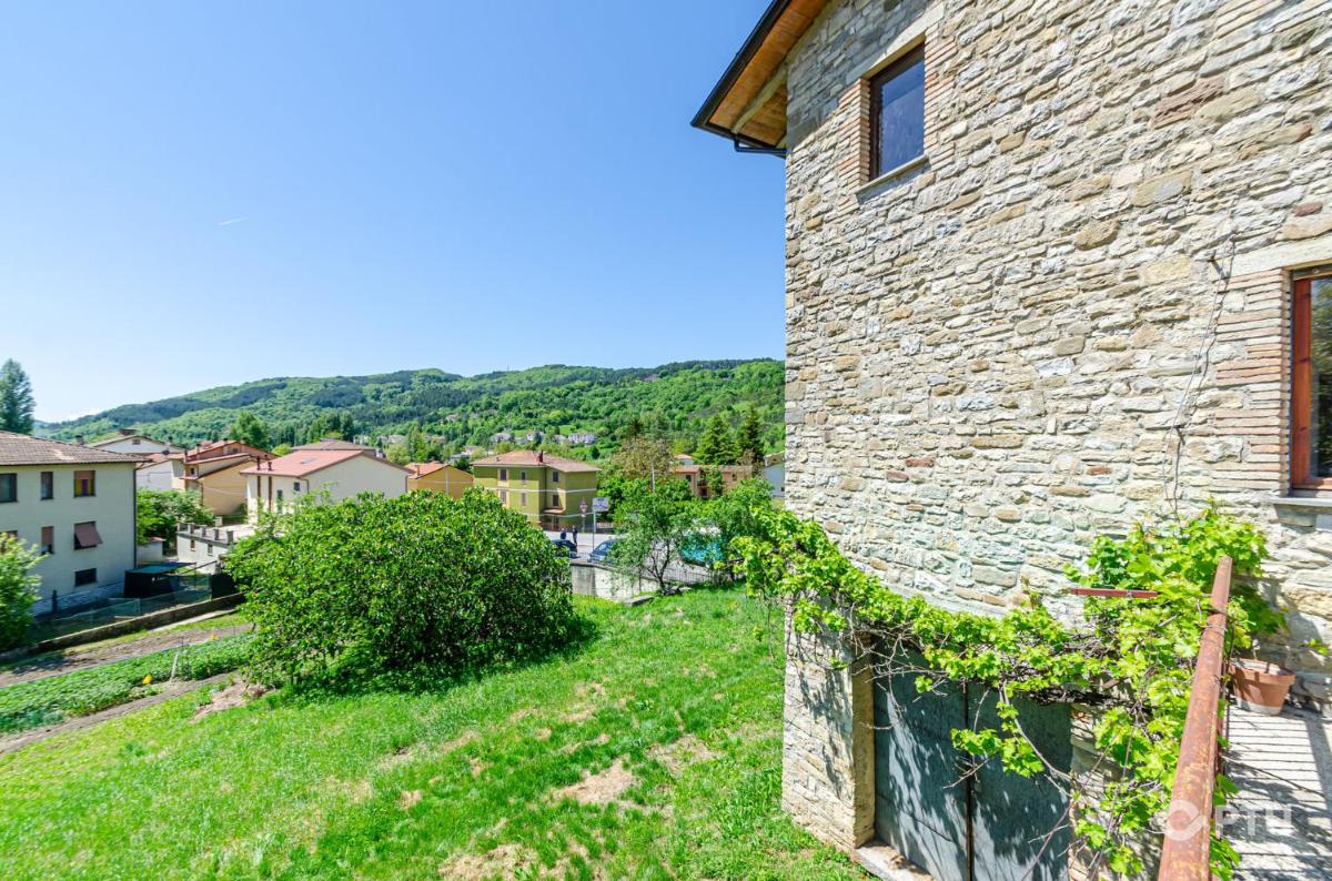 PTU Residenza Artistica Pietralunga - Housity