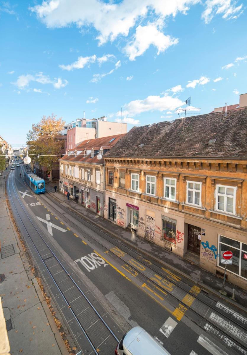 Virtus Apartments and Rooms with Free Private Parking - Housity