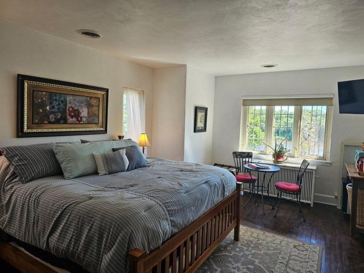 The Brower House - Housity