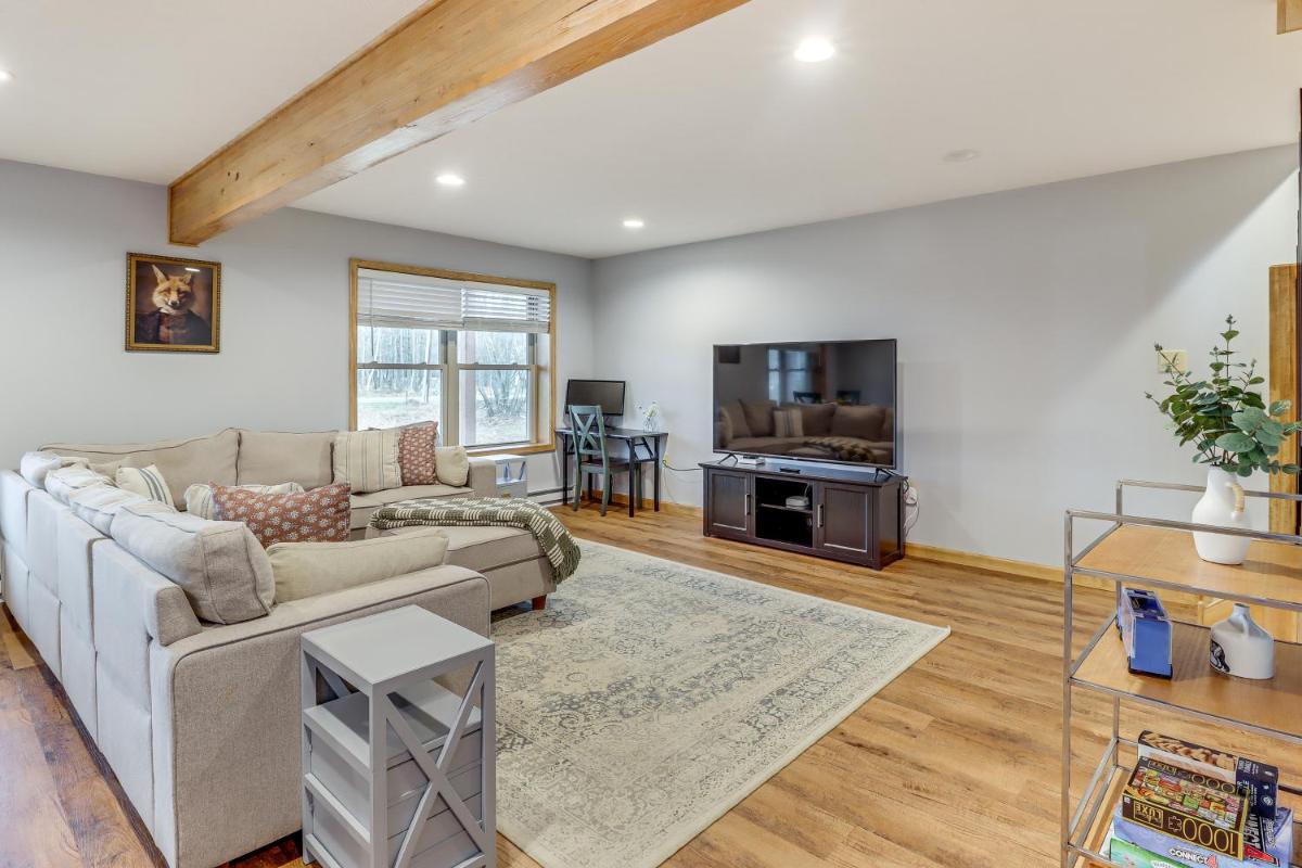 Albrightsville Escape with Game Room and Deck! - Housity