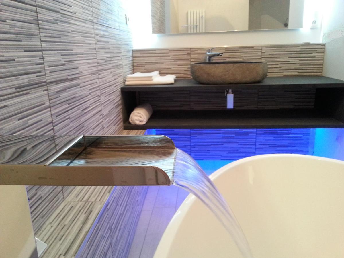 5&5 Rooftop - Housity