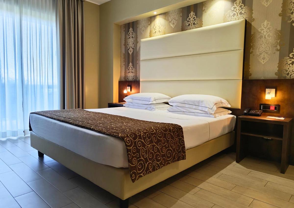 Hotel Pineta Palace - Housity