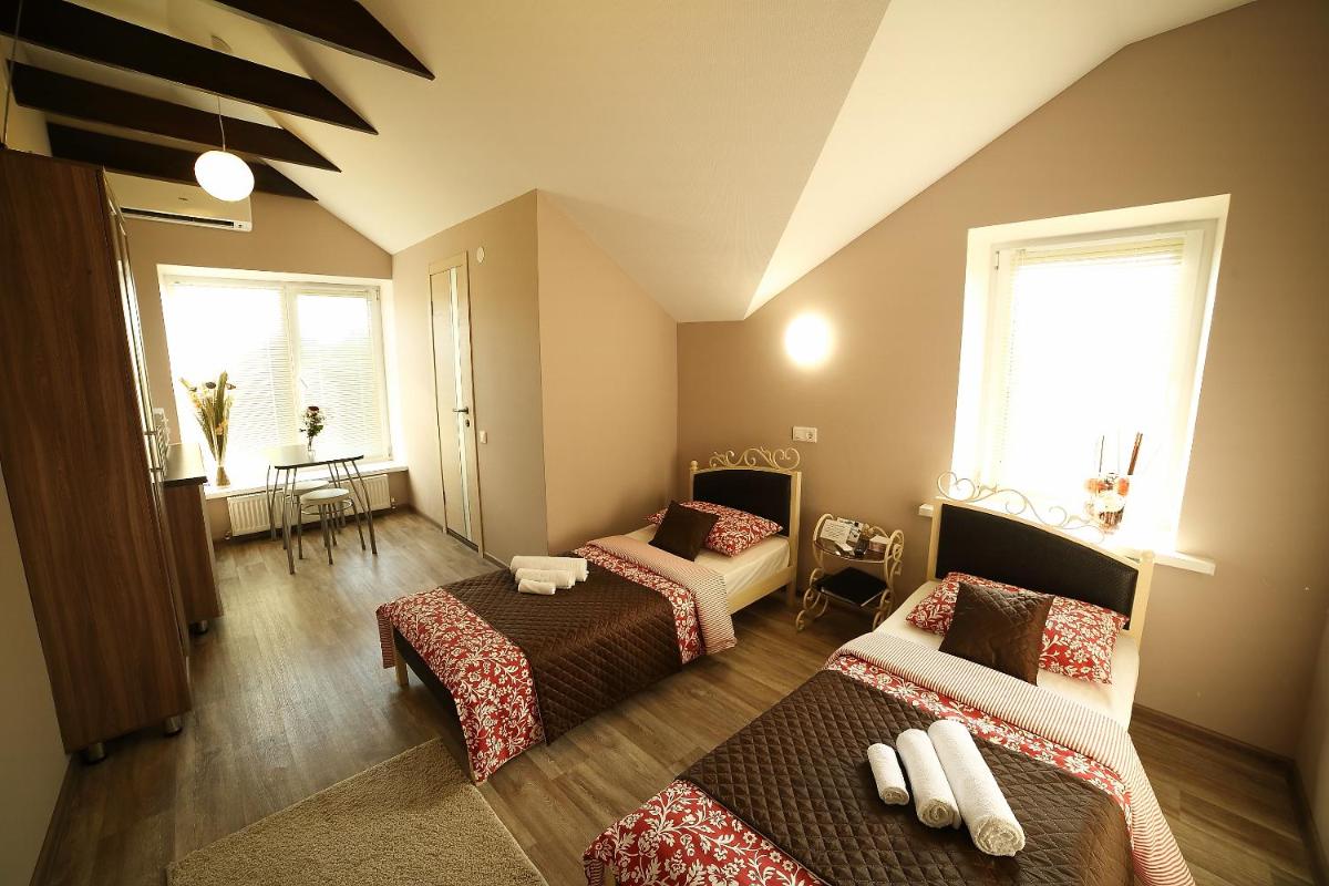 Na Leningradskoy Mini Hotel - Housity