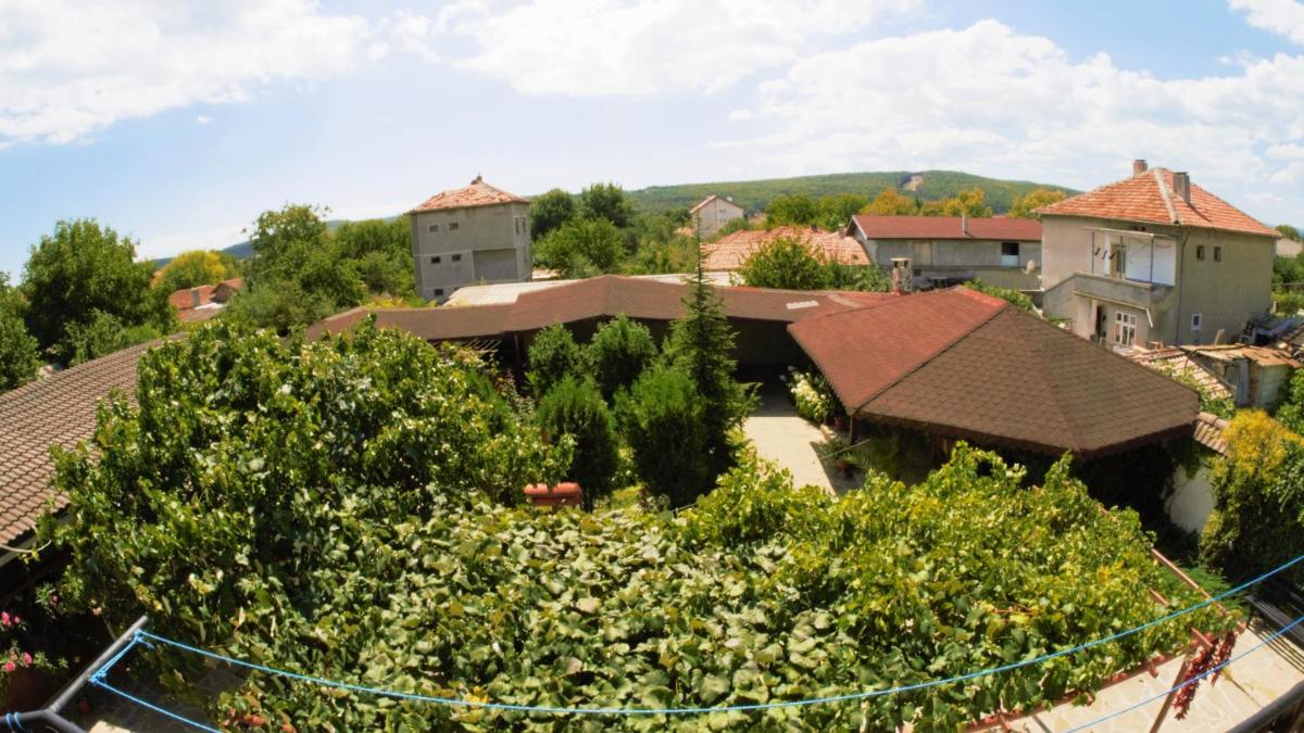 Atanasovi House - Housity