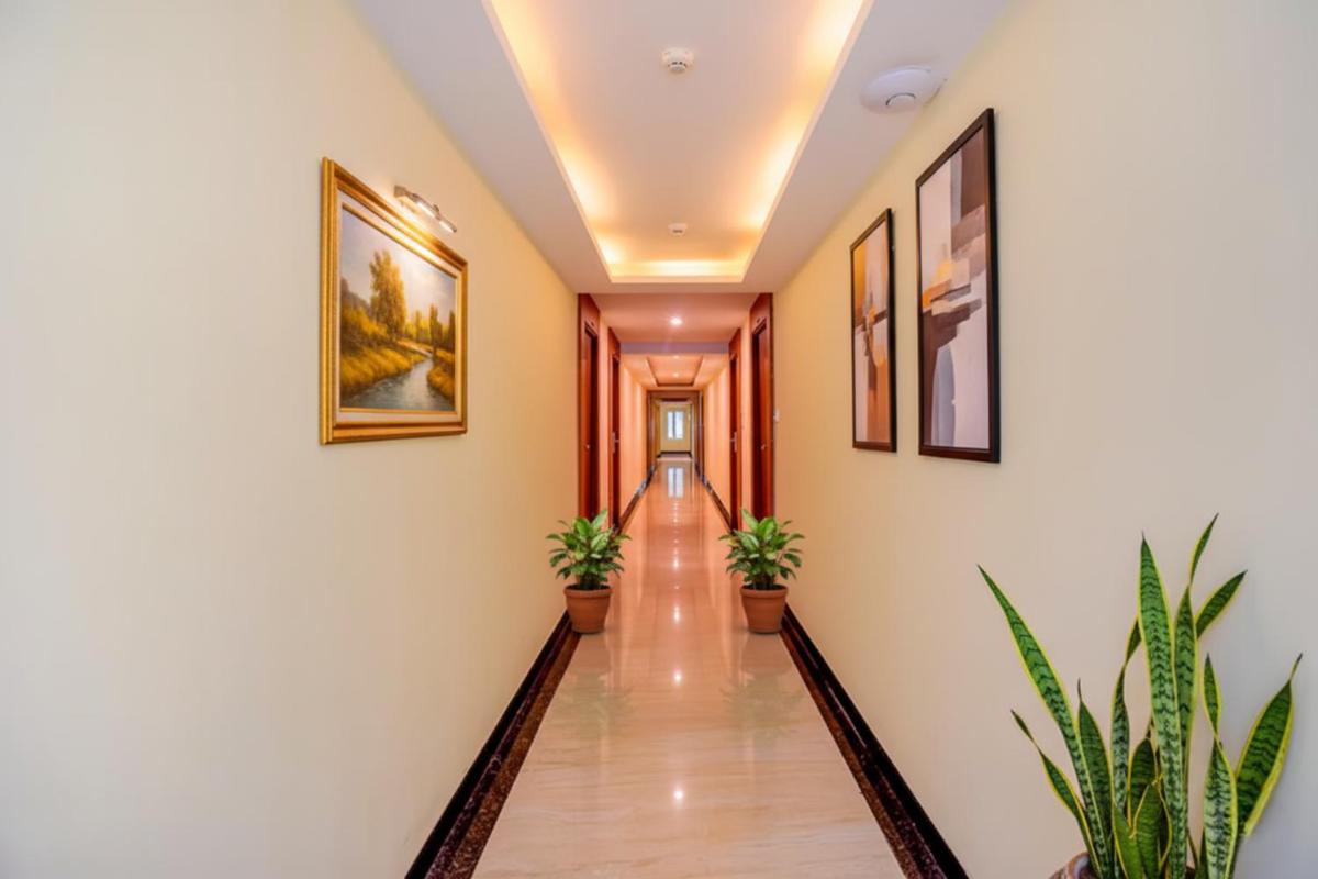 FabHotel Abirami Grand Inn - Housity