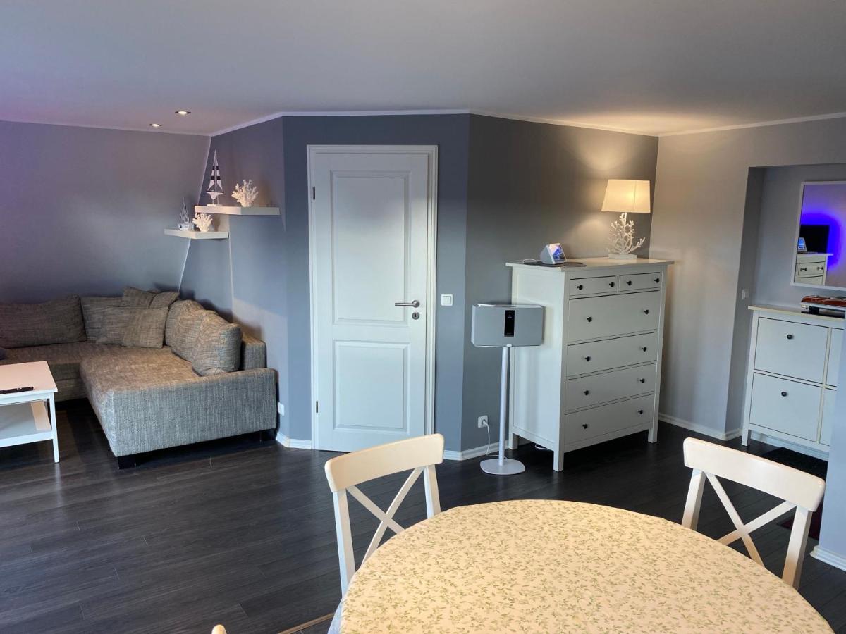Ferienwohnung In Ruhiger Lage Mit Großem Balkon - Housity