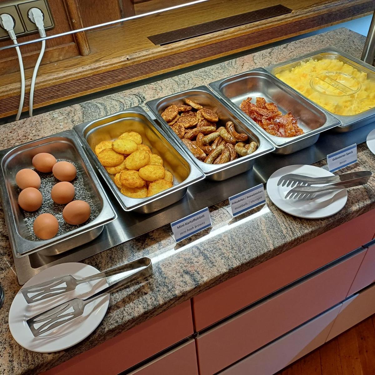 TRIP INN PostHotel Düren - Housity