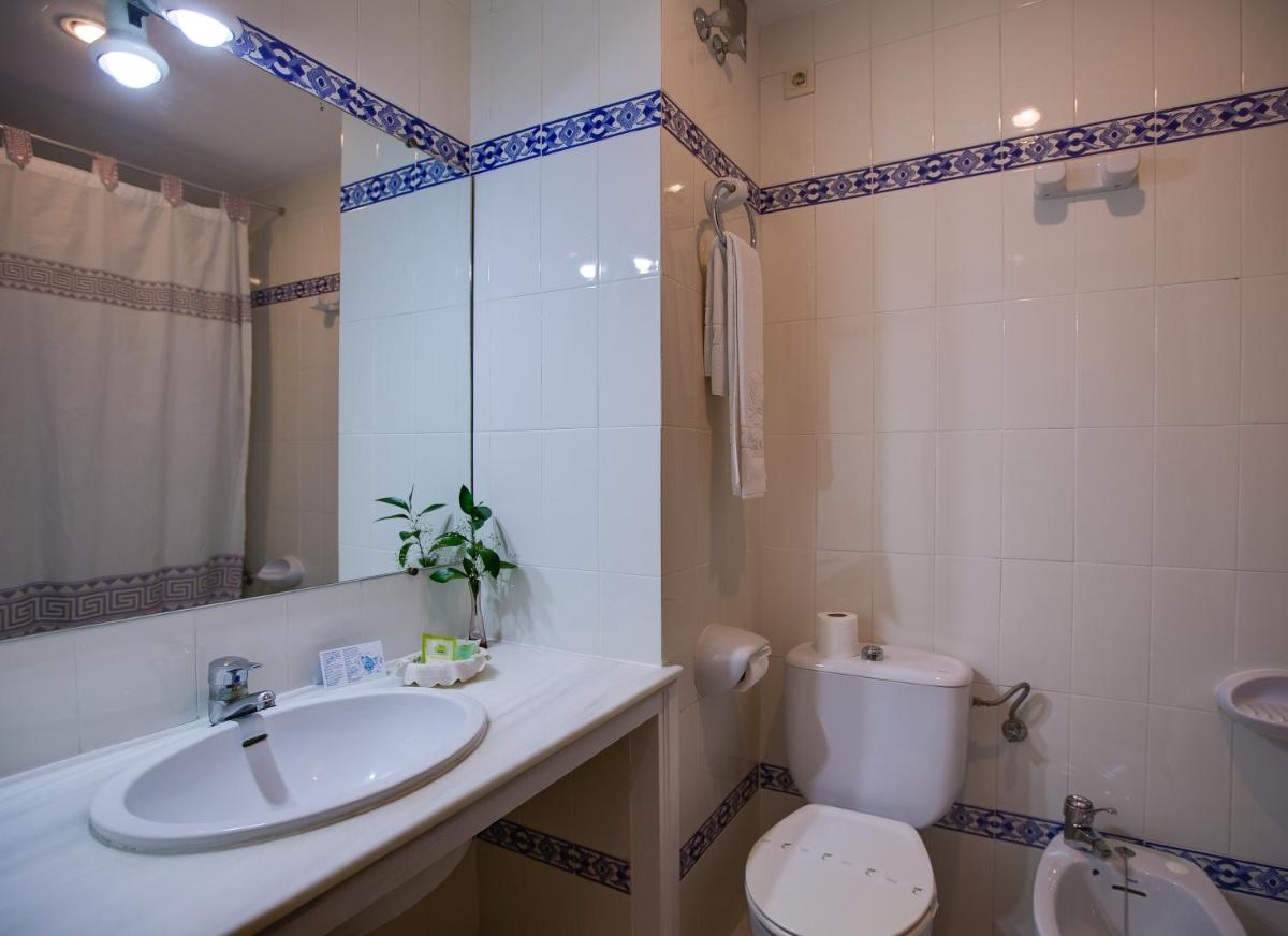 Hotel Zuhayra - Housity